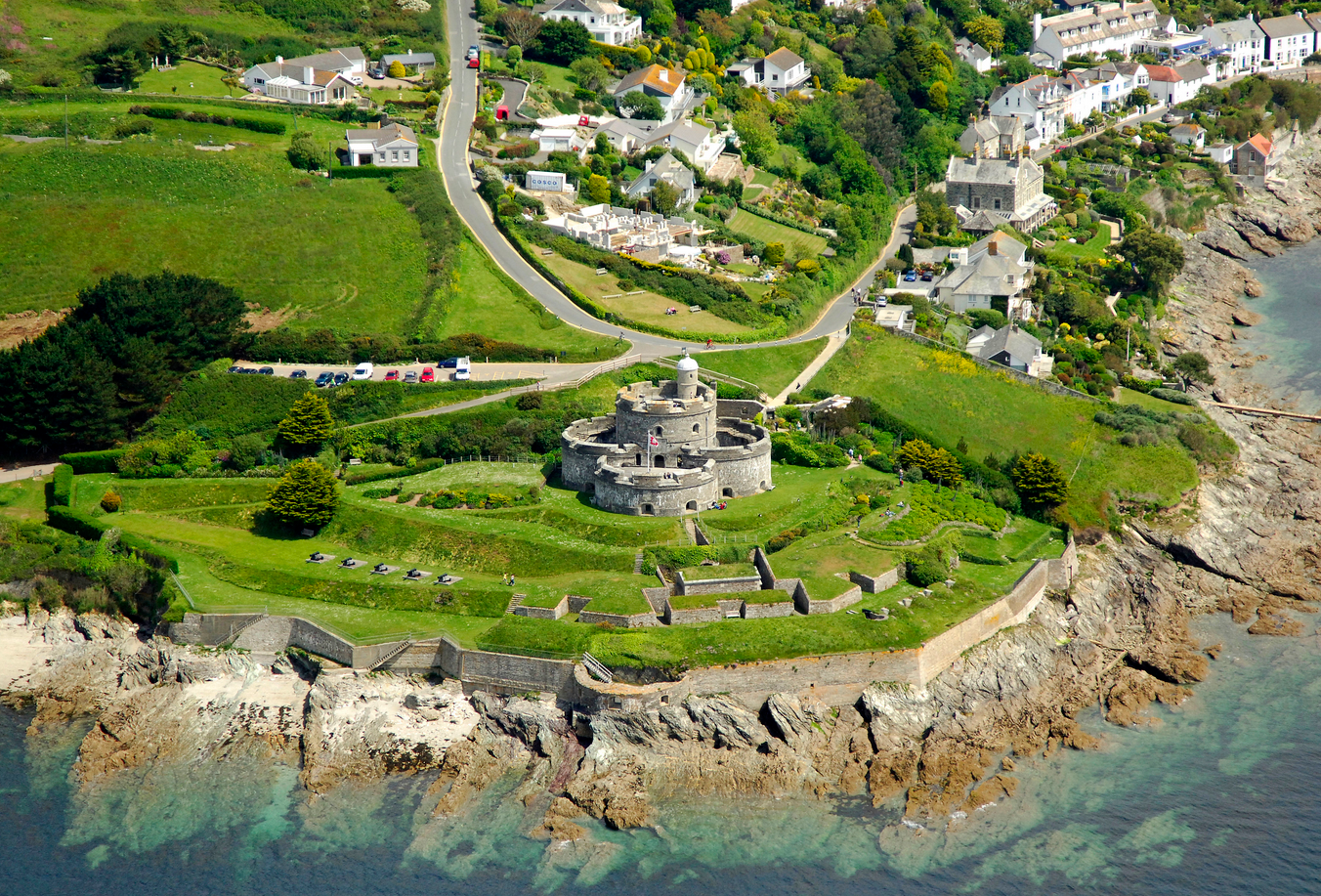 St Mawes and its castle - Kingfisher Cottage